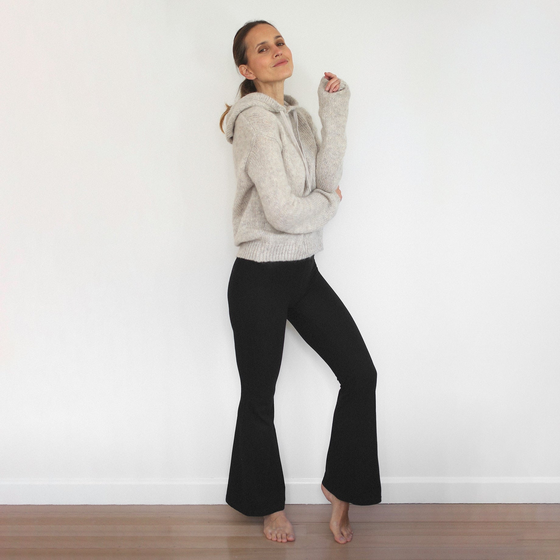 The Rise of Flare Leggings: Why Yoga Flares Are Back
